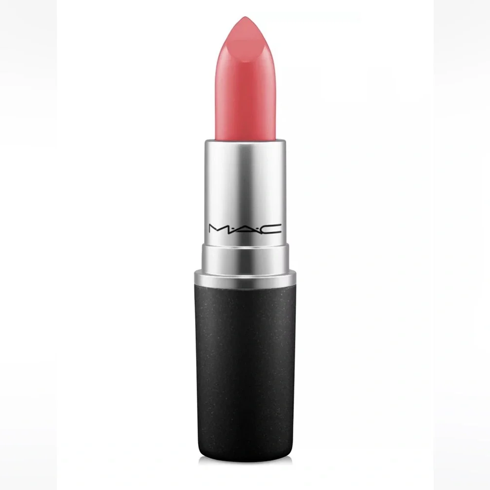 MAC Cosmetics Amplified Lipstick “Brick-O-La” NWT